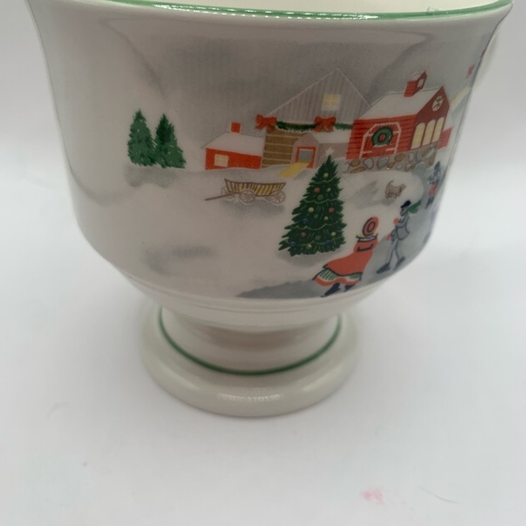 Sango Tea Cup VintageSilentNight
Green TrimLine Sledding,Skating Winter Scenes - Picture 6 of 7